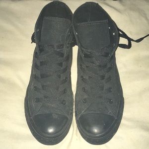 Black converse